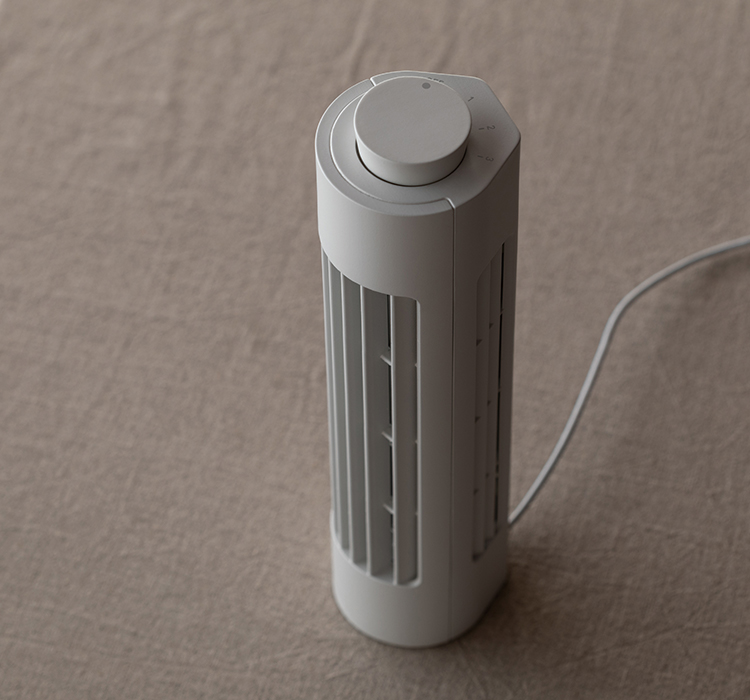 ヒステリックグラマー　USB扇風機 Amazon.co.jp: ヒステリックグラマー 卓上扇風機 USB 卓上ファン